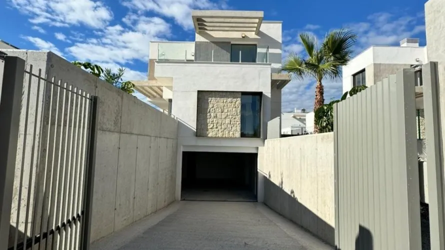 Villa de 3 chambres à Finestrat, Espagne No. 2055 № 13