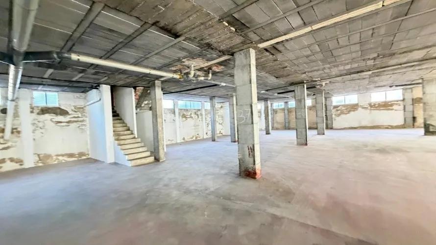 Commercial property de 2800m² à Torrevieja, Espagne No. 2675 № 3