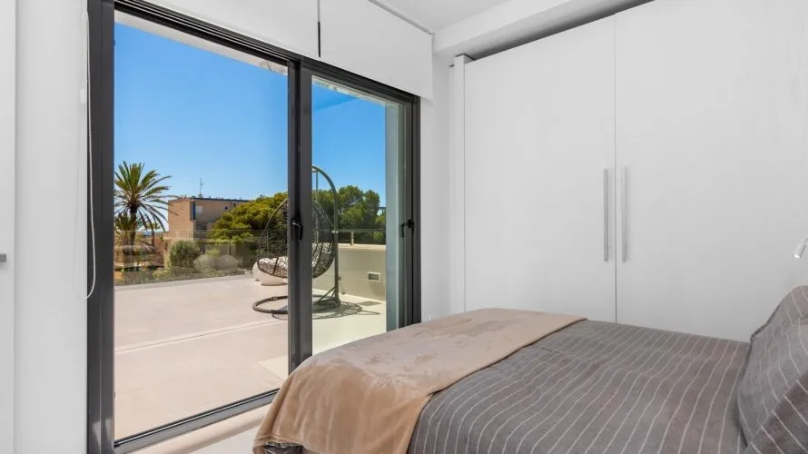 Villa de 4 chambres à Campoamor, Espagne No. 2010 № 20