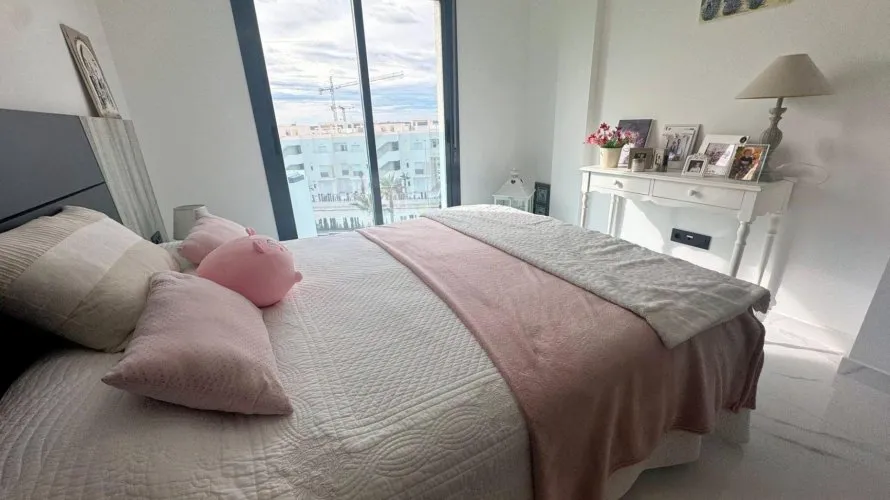 Bungalow de 2 chambres à Guardamar del Segura, Espagne No. 2622 № 16