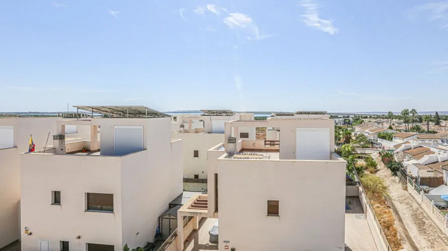 Villa de 101m² à Ciudad Quesada, Espagne No. 2334