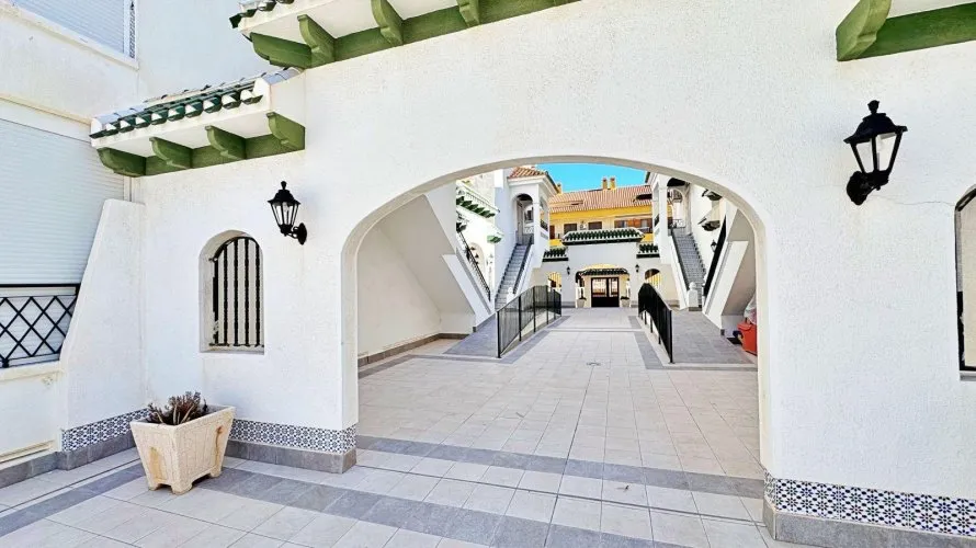 Apartment de 1 chambre à Torrevieja, Espagne No. 2295 № 3