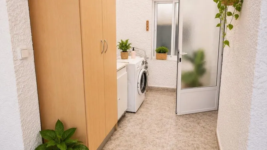 House de 1 chambre à Torrevieja, Espagne No. 2442 № 11