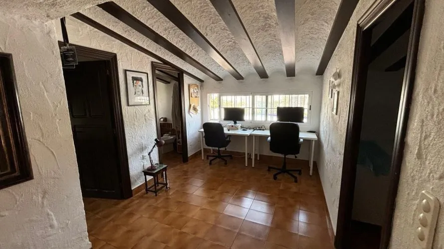 Villa de 4 chambres à Torrevieja, Espagne No. 2077 № 10