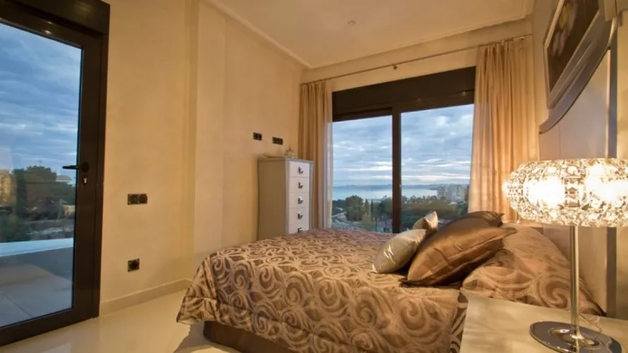 Villa de 157m² à La Zenia, Espagne No. 1584 № 1