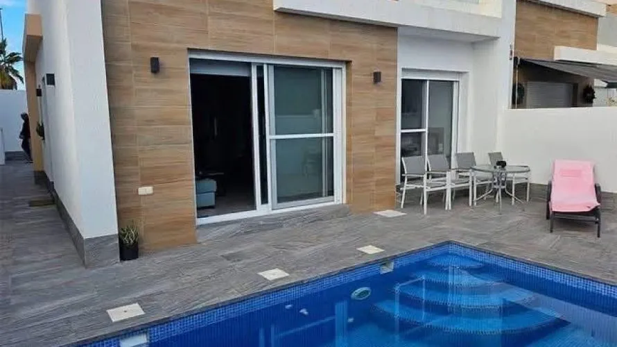 Villa de 3 chambres à Avileses, Espagne No. 2625 № 13