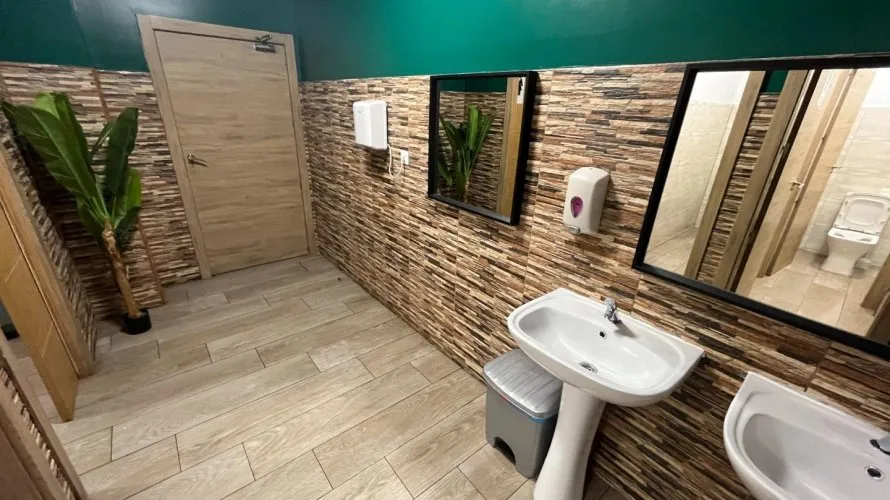 Commercial property de 347m² à Benidorm, Espagne No. 1869 № 10