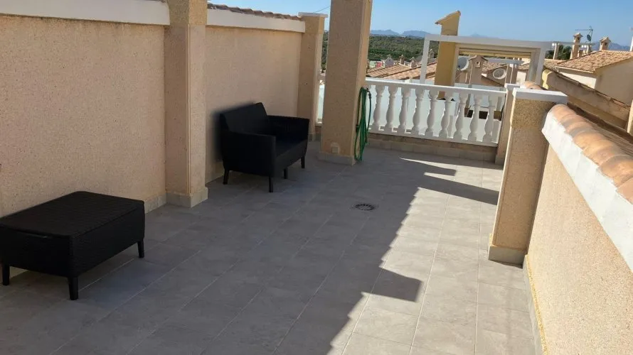 House de 2 chambres à La Florida, Espagne No. 2470 № 25