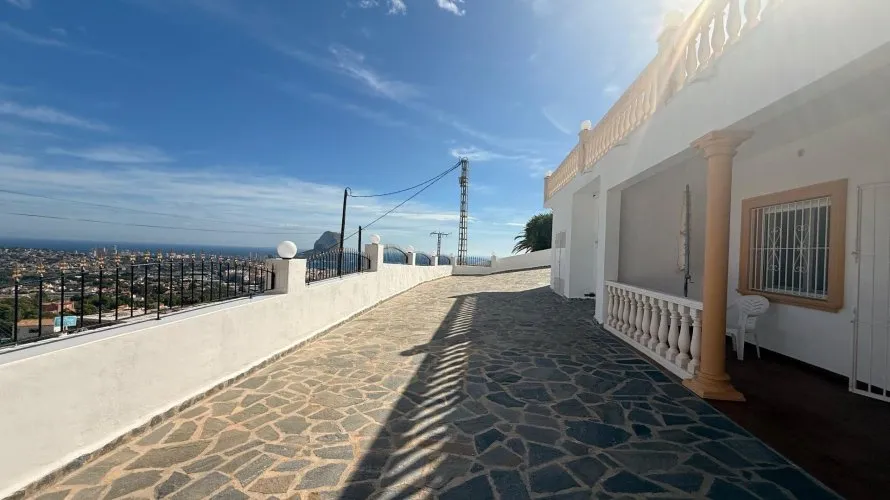 Villa de 384m² à Calpe, Espagne No. 1519 № 3