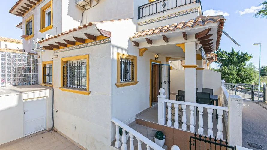 Apartment de 74m² à Playa Flamenca II, Espagne No. 2360