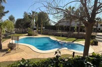 Penthouse de 3 chambres à Finestrat, Espagne No. 2672