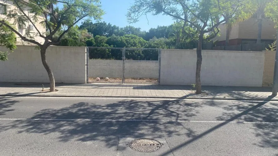 Land plot de 252m² à Alicante, Espagne No. 2560 № 7