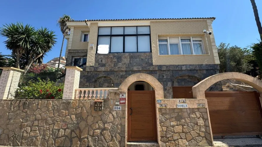 Villa de 5 chambres à Campoamor, Espagne No. 2101 № 1