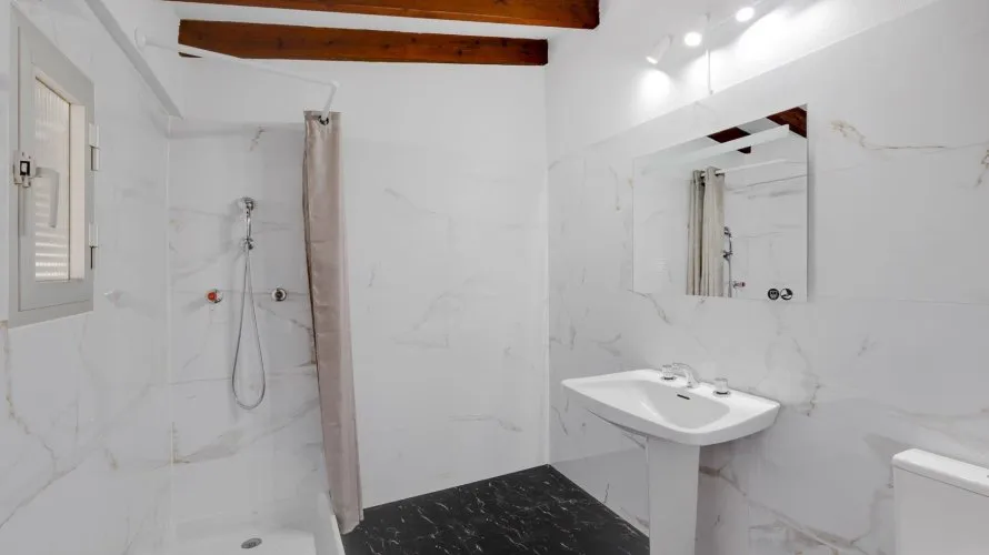 Villa de 6 chambres à Calpe, Espagne No. 1550 № 24