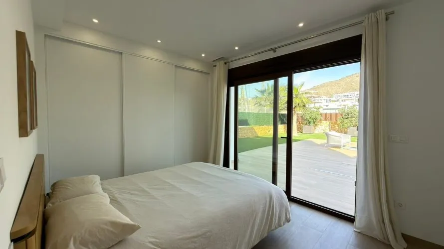 Villa de 5 chambres à Finestrat, Espagne No. 2305 № 10