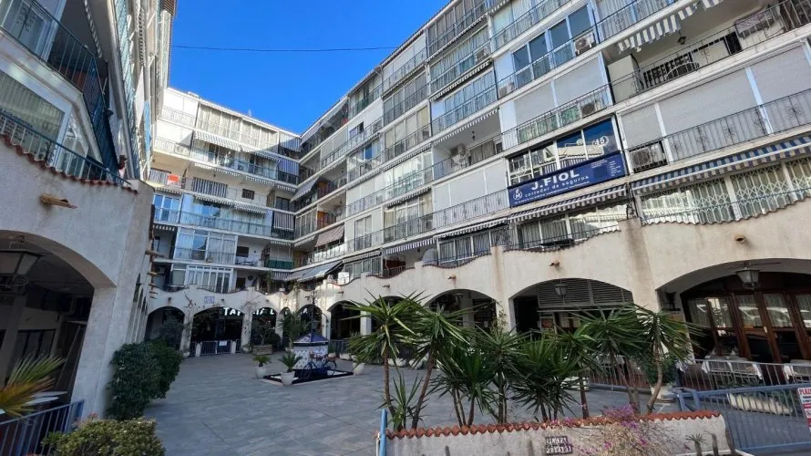 Commercial property de 347m² à Benidorm, Espagne No. 1869 № 15