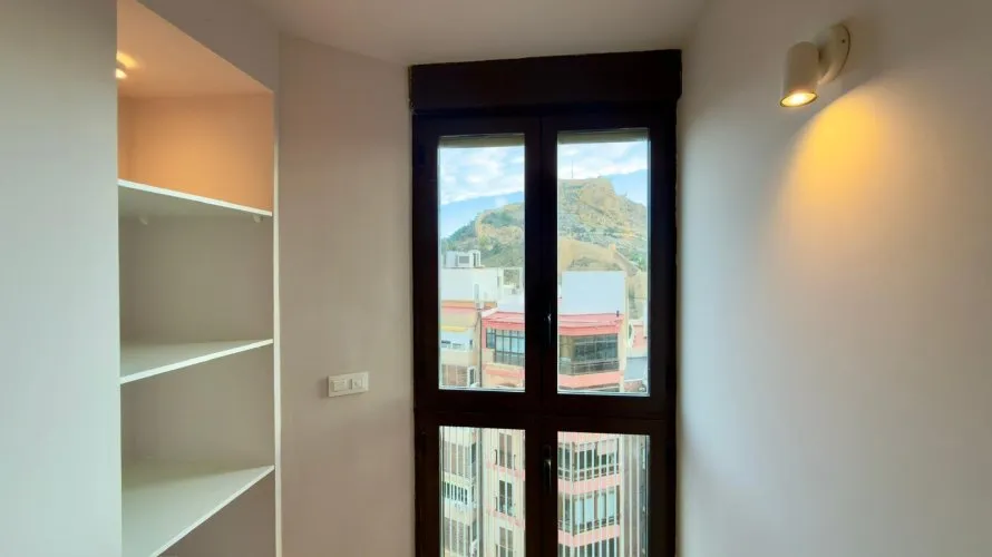 Apartment de 3 chambres à Alicante, Espagne No. 1537 № 1