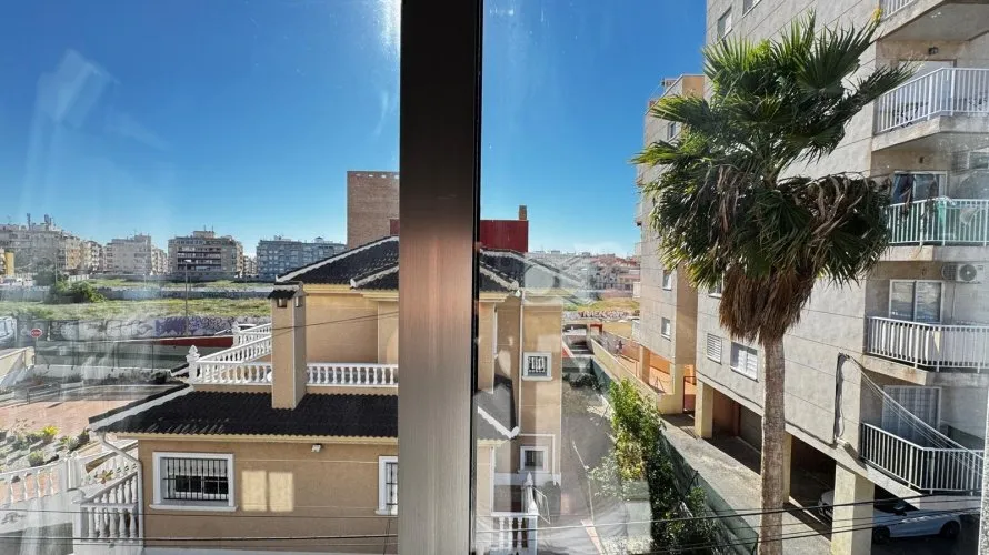 Apartment de 3 chambres à Nueva Torrevieja, Espagne No. 2616
