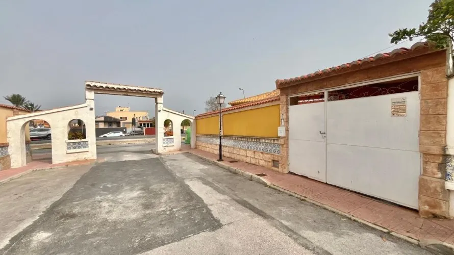 Apartment de 2 chambres à Torrevieja, Espagne No. 2327 № 26