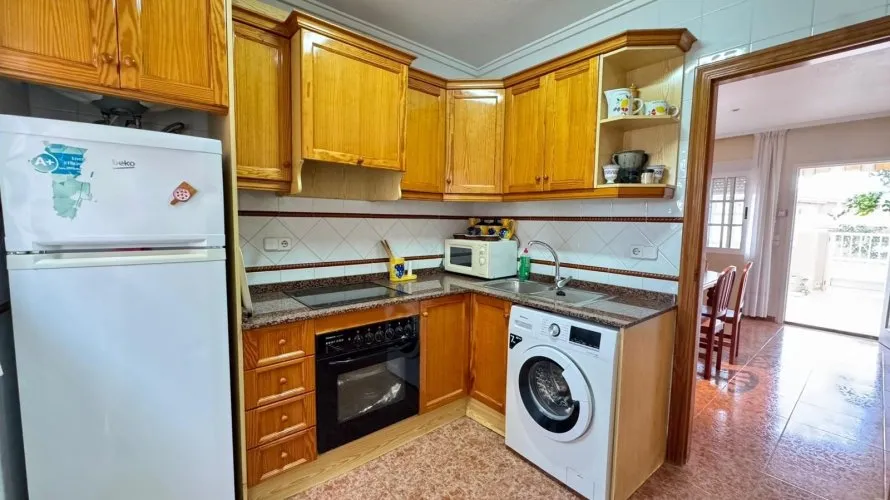 Apartment de 3 chambres à Torrevieja, Espagne No. 2302 № 1