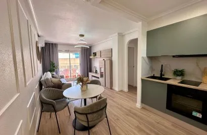 Apartment de 2 chambres à Torrevieja, Espagne No. 2735