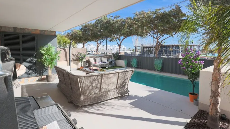 Villa de 170m² à Los Alcazares, Espagne No. 2775 № 18