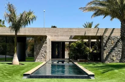 Villa de 3 chambres à Alicante, Espagne No. 2748