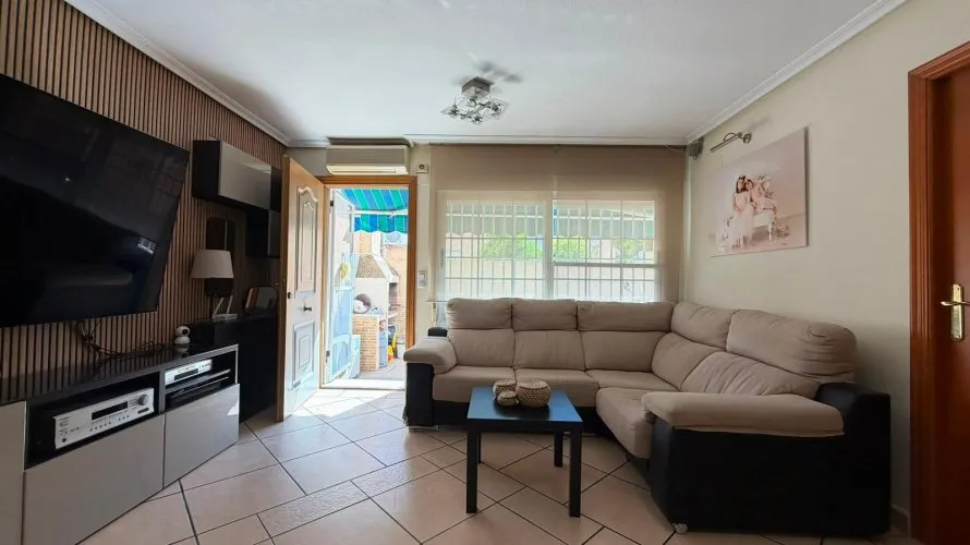 House de 3 chambres à Torrevieja, Espagne No. 2820 № 13