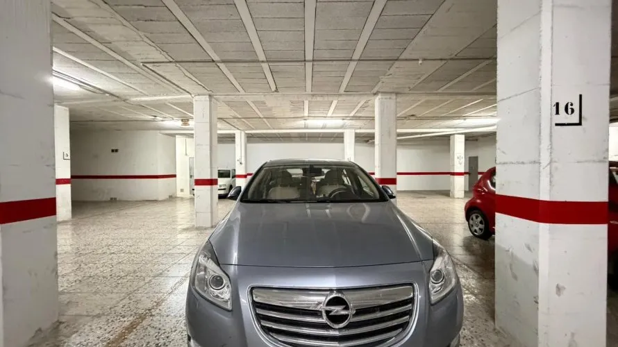 Garage de 32m² à Torrevieja, Espagne No. 3012 № 2