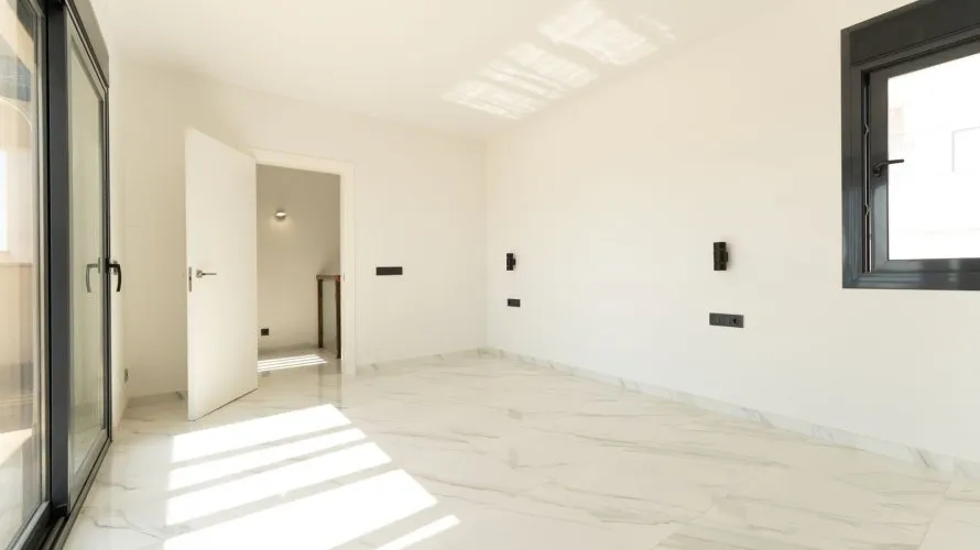 Villa de 210m² à San Miguel de Salinas, Espagne No. 2800 № 15