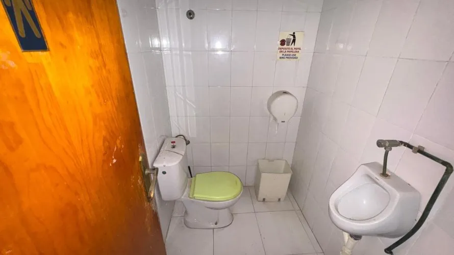 Commercial property de 150m² à Torrevieja, Espagne No. 2941 № 7