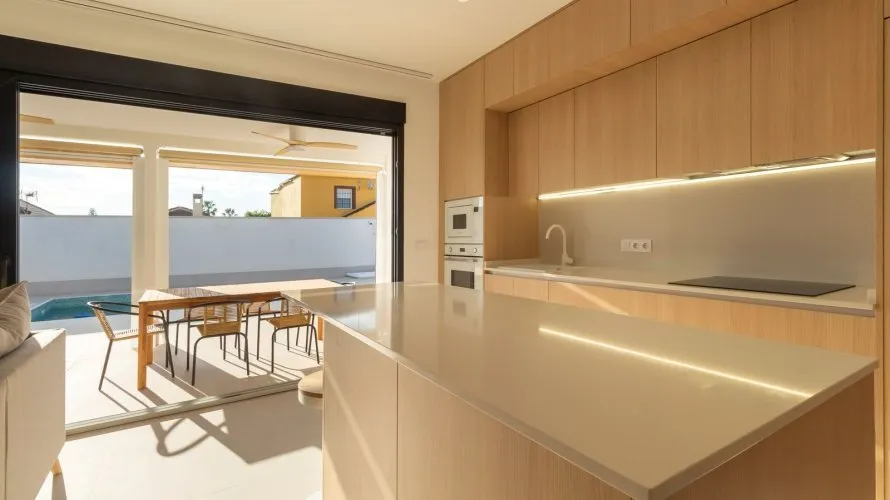 Villa de 102m² à Torrevieja, Espagne No. 2773 № 17
