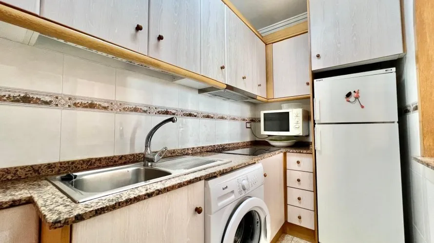Apartment de 2 chambres à Torrevieja, Espagne No. 3044