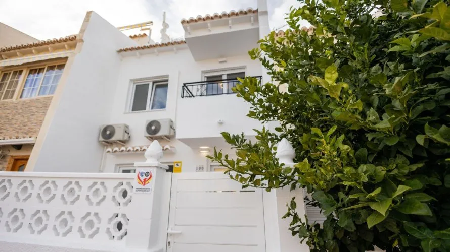 House de 78m² à Torrevieja, Espagne No. 2798 № 3