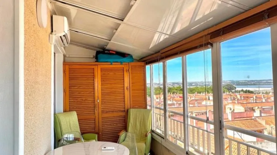 Apartment de 2 chambres à Torrevieja, Espagne No. 3092 № 2