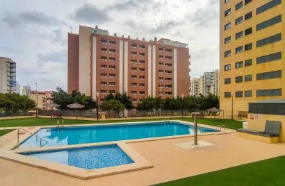 Apartment de 2 chambres à Villajoyosa, Espagne No. 2733
