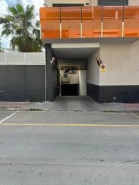 Parking de à Torrevieja, Espagne No. 2932