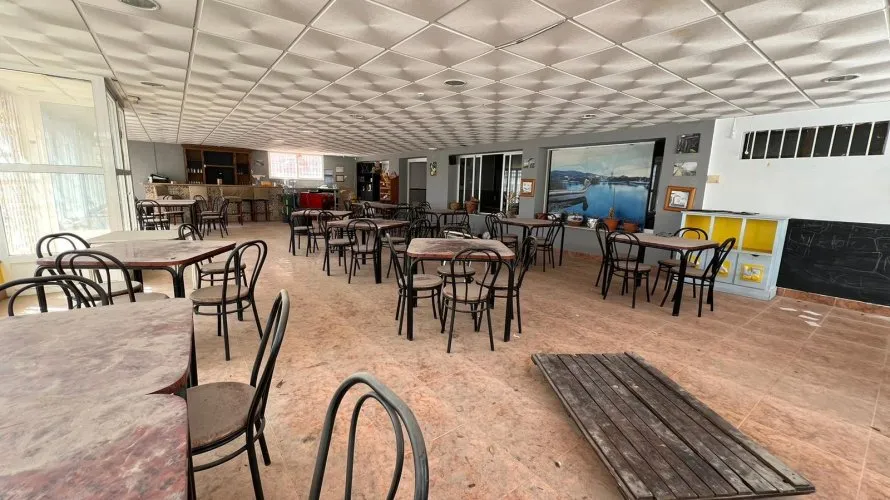 Commercial property de 300m² à Torrevieja, Espagne No. 2933 № 9