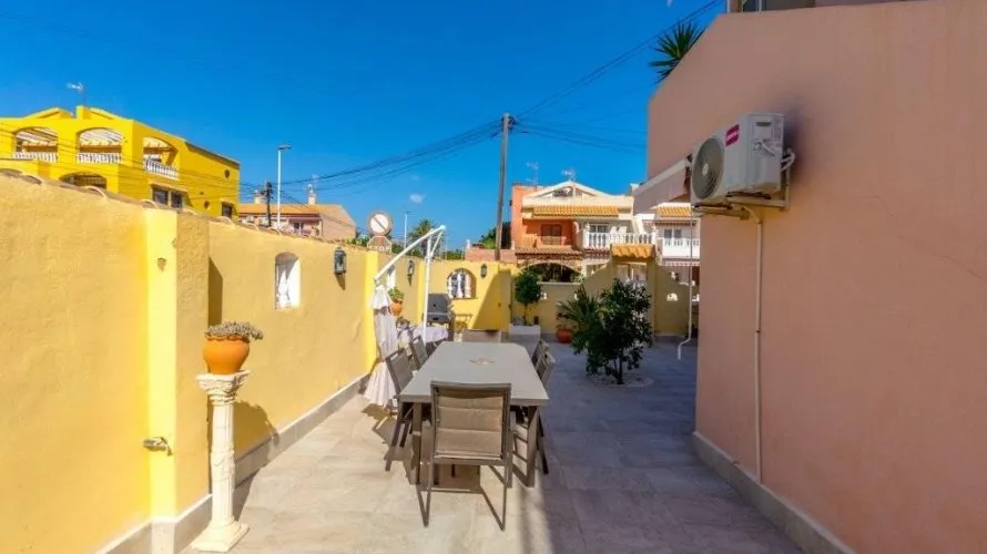 Bungalow de 1 chambre à Torrevieja, Espagne No. 3061 № 16