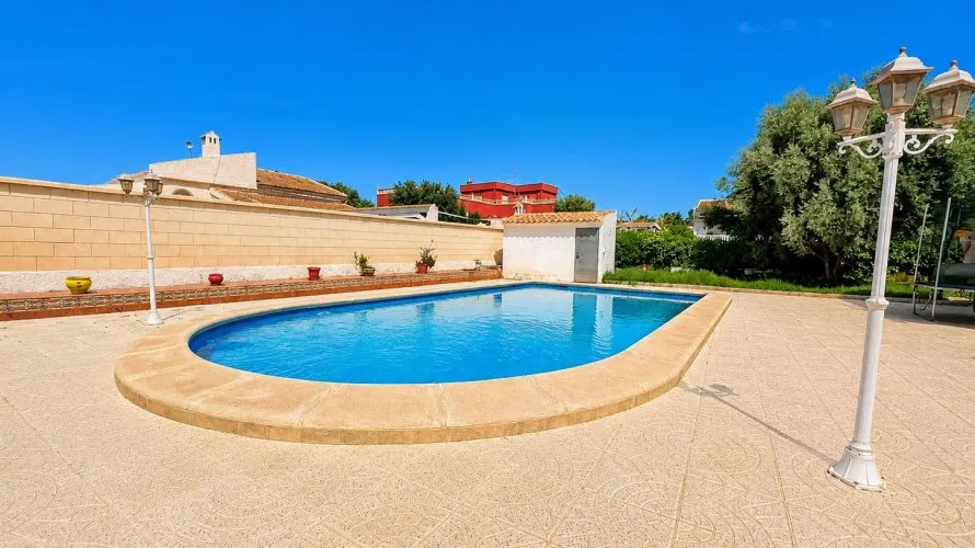 Villa de 200m² à Torrevieja, Espagne No. 3194 № 7