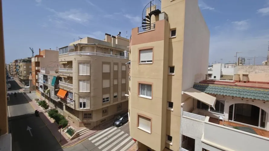 Apartment de 1 chambre à Torrevieja, Espagne No. 3182