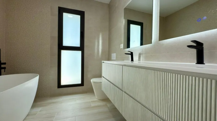 Villa de 4 chambres à Mutxamel, Espagne No. 3235 № 2