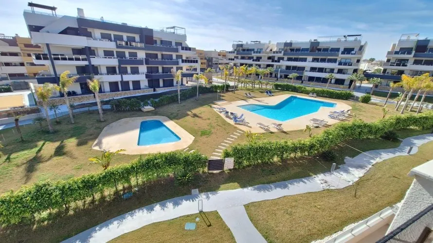 Apartment de 2 chambres à Torrevieja, Espagne No. 3221