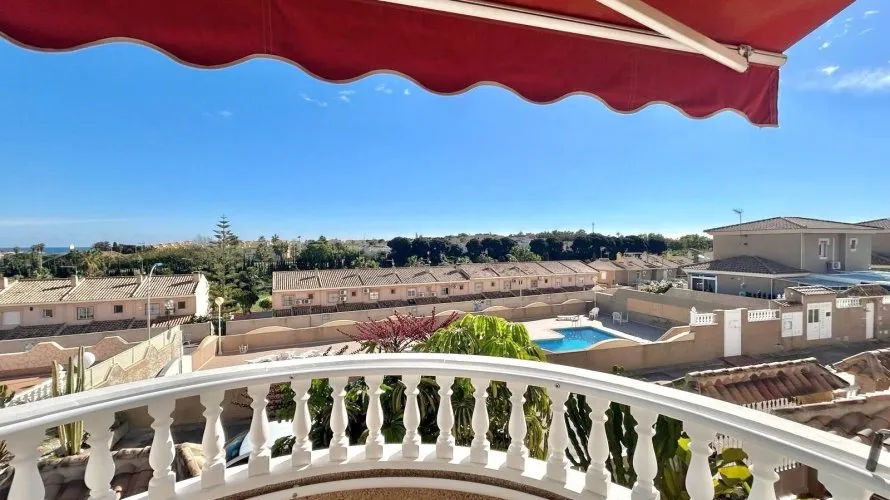 Villa de 2 chambres à Torrevieja, Espagne No. 3252 № 11