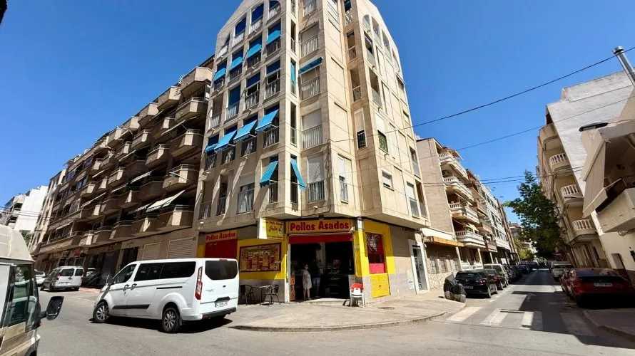 Apartment de 1 chambre à Torrevieja, Espagne No. 3344