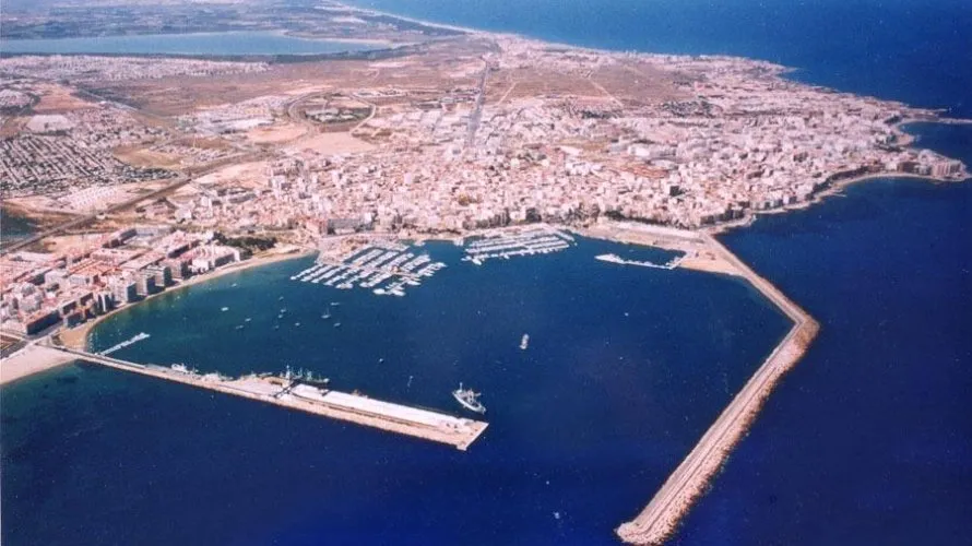 Apartment de 1 chambre à Torrevieja, Espagne No. 3285 № 3
