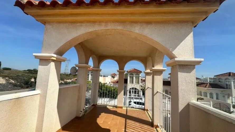 Villa de 80m² à Algorfa, Espagne No. 3301 № 19