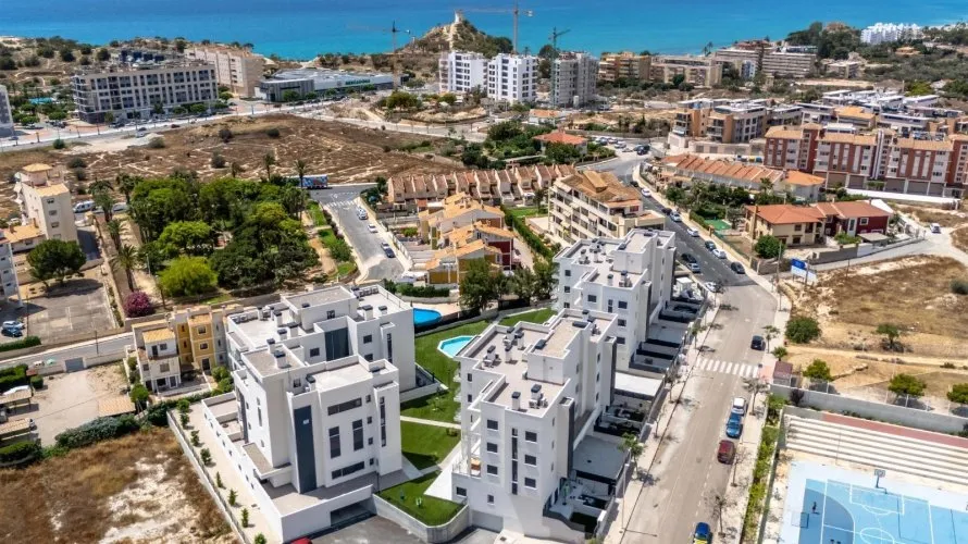 Land plot de 2 chambres à Villajoyosa, Espagne No. 3409 № 17