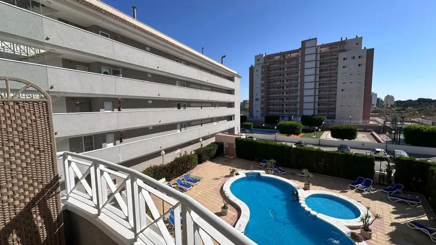 Apartment de 2 chambres à Guardamar del Segura, Espagne No. 3313 № 12