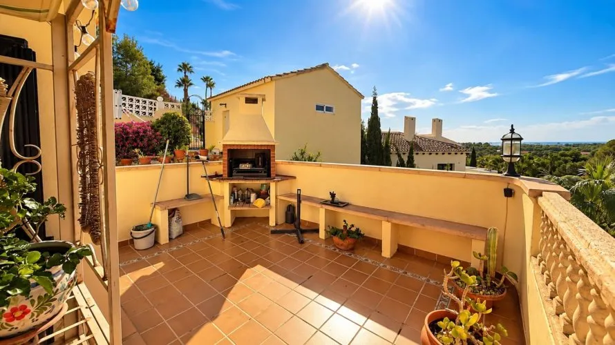 Villa de 220m² à Alicante, Espagne No. 3476 № 16